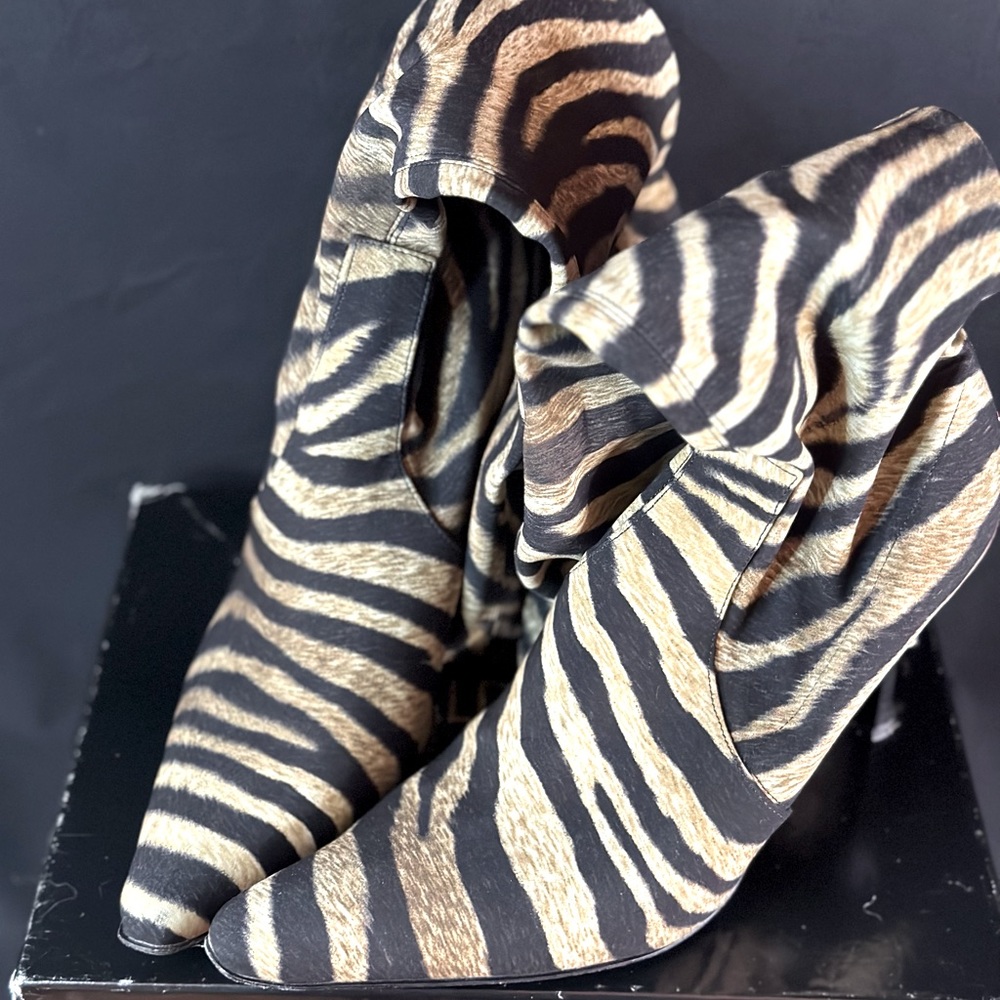 Donald J Pliner animal print boots